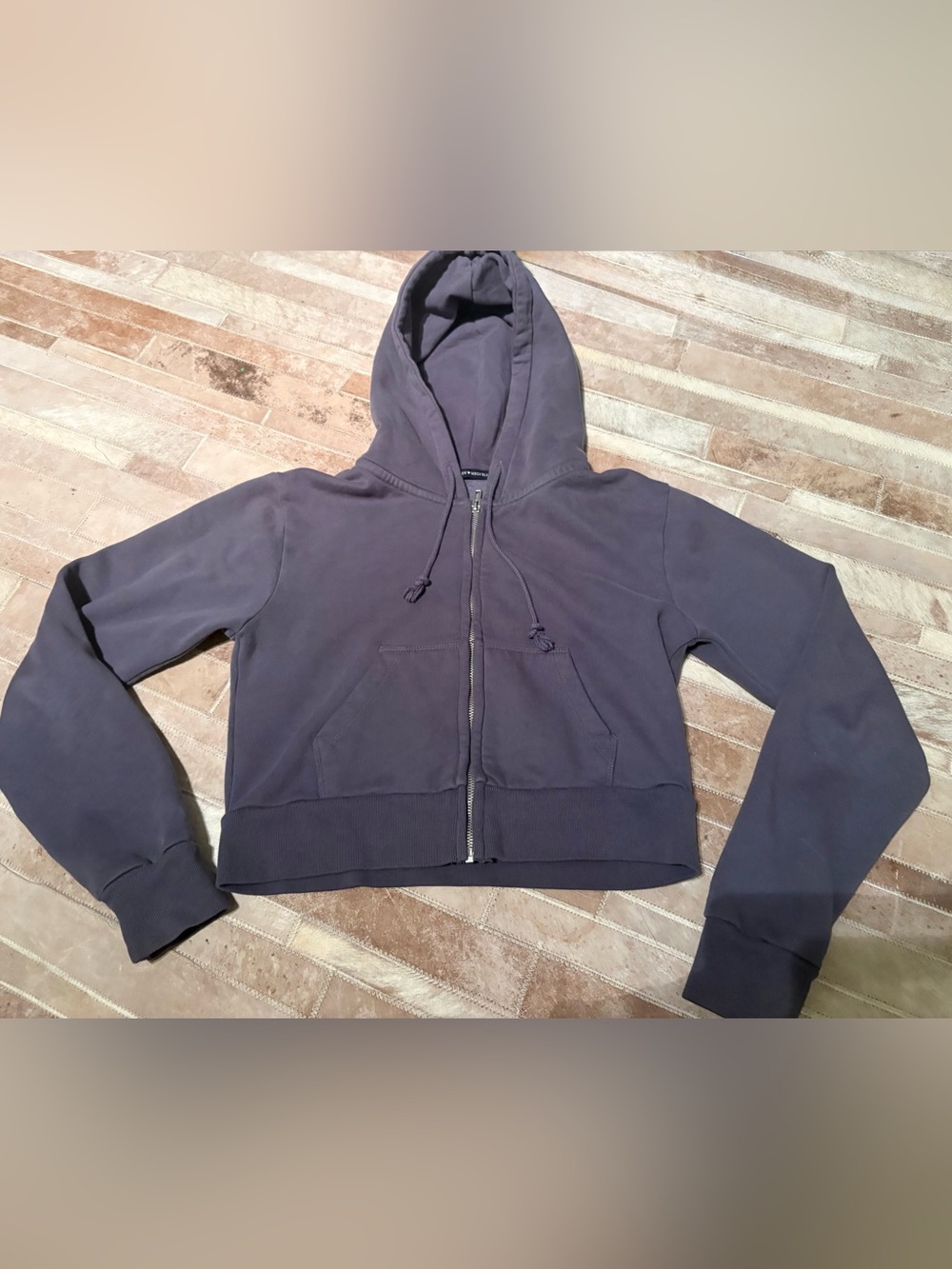 Brandy Melville Cropped Zip-Up Hoodie
